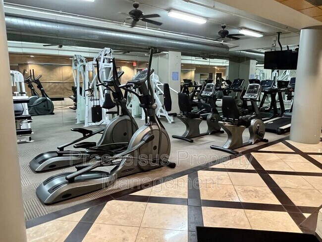 Building Photo - 1551 Fourth Ave