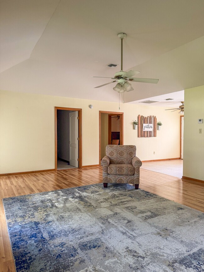 Building Photo - 3562 Grand Point Hwy
