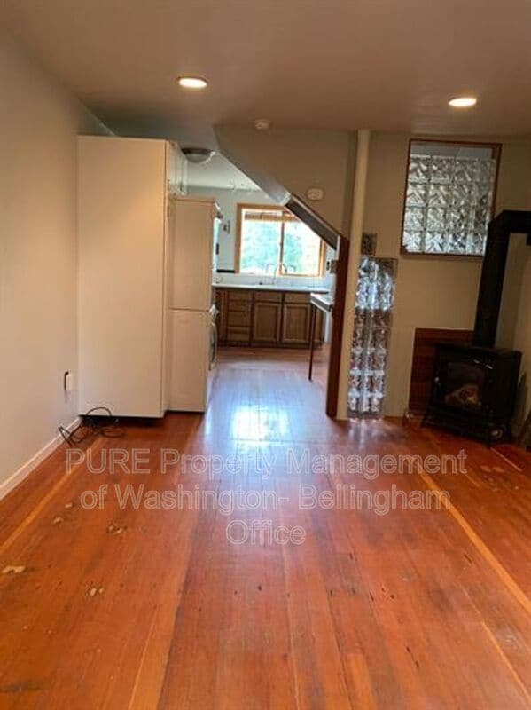 Building Photo - 520 S 3rd St