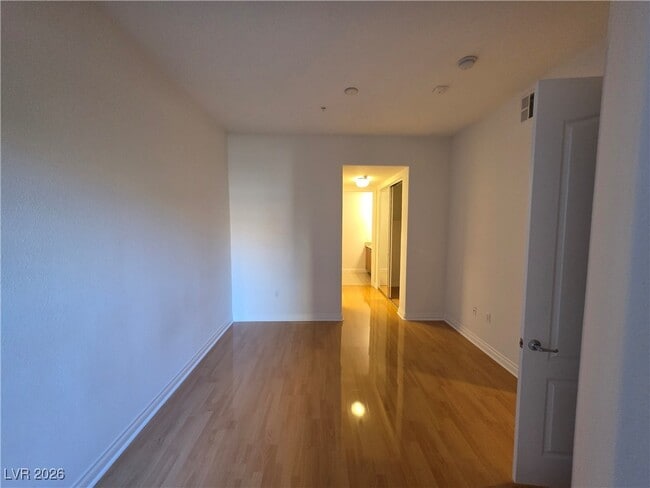 Building Photo - 62 E Serene Ave