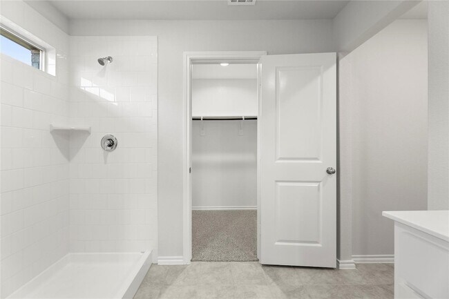 Building Photo - 317 Bent Oak Dr