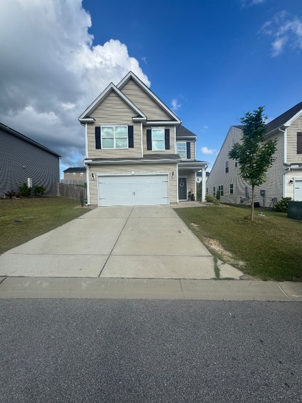 Primary Photo - 841 Delta Ln
