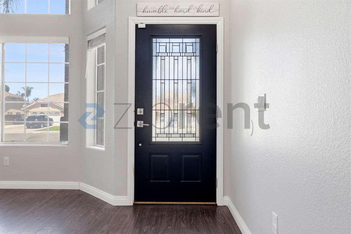 Building Photo - 27165 Hemingway Ct