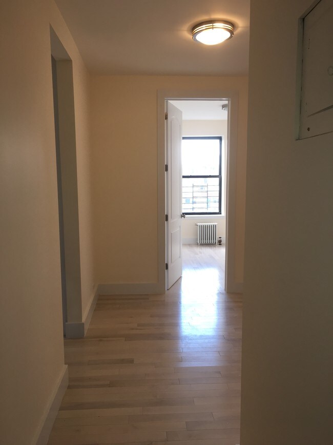 Floorplan - 658-666 West 188th