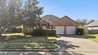 Building Photo - Located in a cul-de-sac, this 3 bedroom, 2 bath, 2 car garage home boasts over 2000 sq ft and a g...