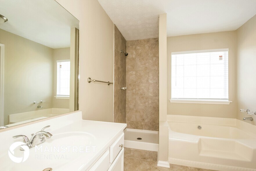 Building Photo - 2110 W Lotus Point Dr
