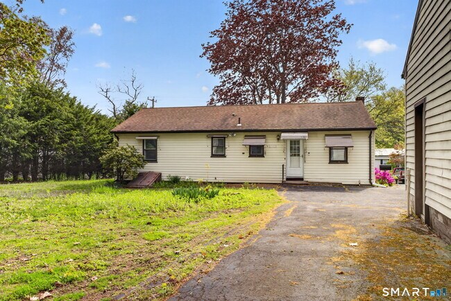 Building Photo - 121 Cherry Hill Rd
