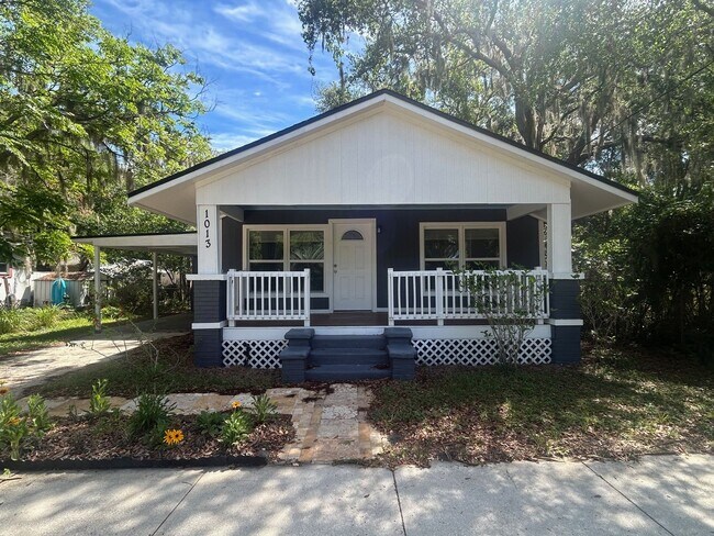 Building Photo - Beautiful 3 Bedroom 2 Bathroom in Sanford FL!