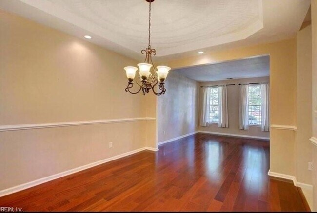 Building Photo - 141 Baker Farm Dr