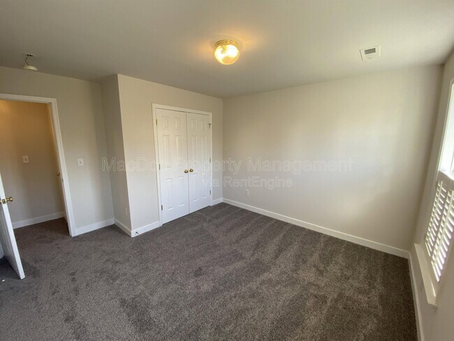 Building Photo - 4106 Parapet Ct