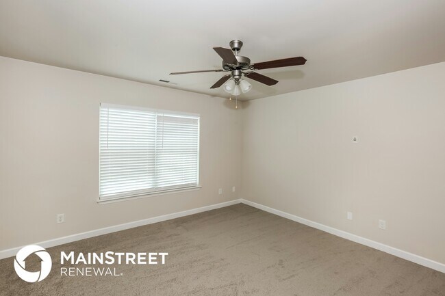 Building Photo - 4143 Broadstairs Dr SW