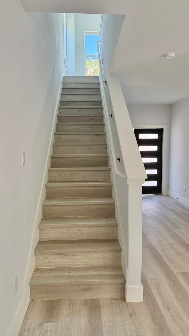 Building Photo - 3533 Alderfer St
