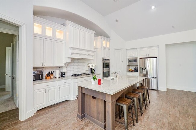 Building Photo - 27522 Blackstone Canyon Ln