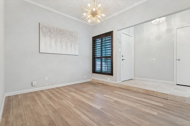 Building Photo - RENOVATED 3-BEDROOM HOME IN BRAUN STATION