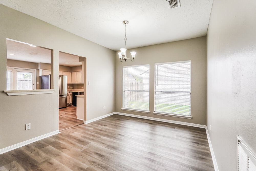 Building Photo - 8506 Deer Meadow Dr