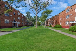 Building Photo - Chilton Hall Apartments