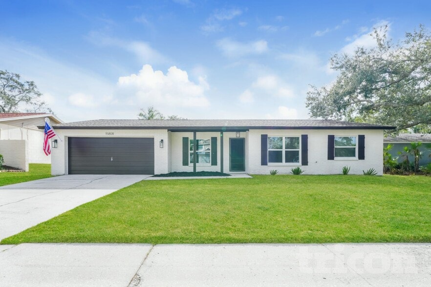 Primary Photo - 15808 Deep Creek Ln