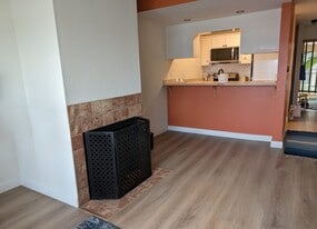 Building Photo - 3259 Bramson Pl