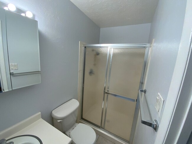 Building Photo - 3 Bedroom Single Story Home Available Near San Pedro Dr NE & McLeod Rd NE!