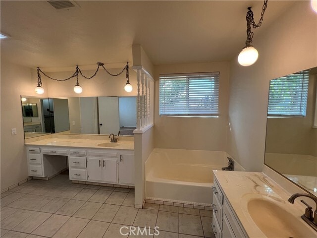 Building Photo - 616 S Archer St