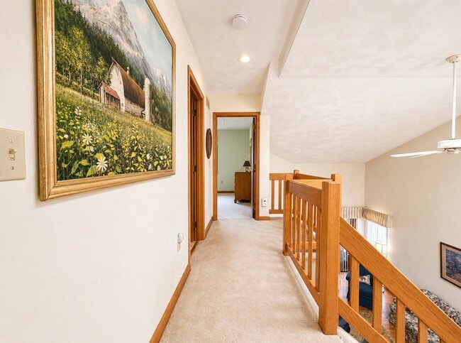 Building Photo - 209 Vivian Ln