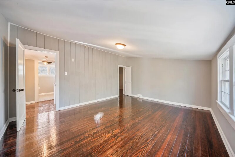 Building Photo - 1957 Broughton St