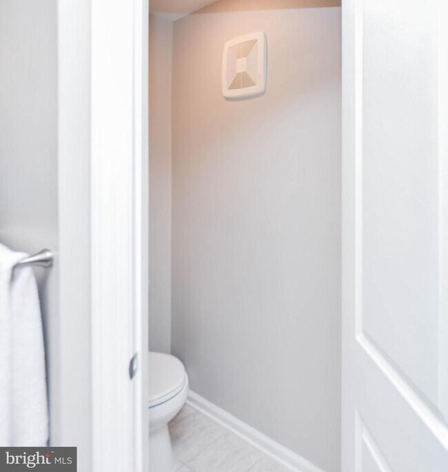 Building Photo - 5692 Stephanie Tessa Way