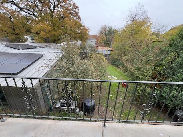 Building Photo - 1407 W 39th 1/2 St