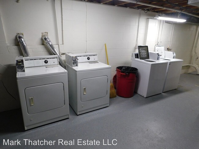 Building Photo - 1400 Eder Ln