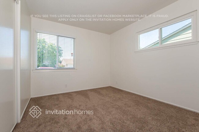 Building Photo - 4553 Goya Pkwy