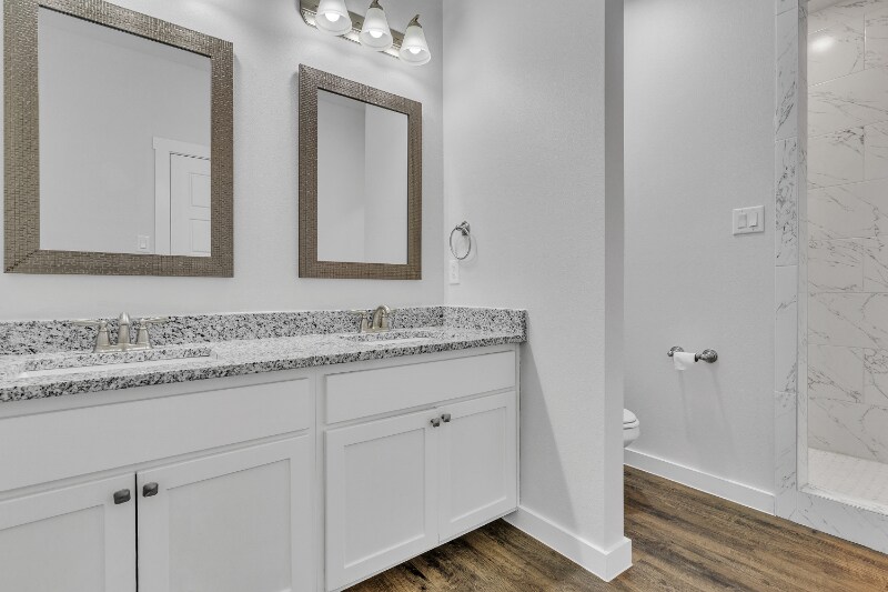Building Photo - 404 Onyx Dr