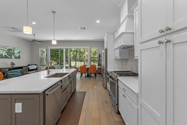 Building Photo - 11 Thorpe Ln