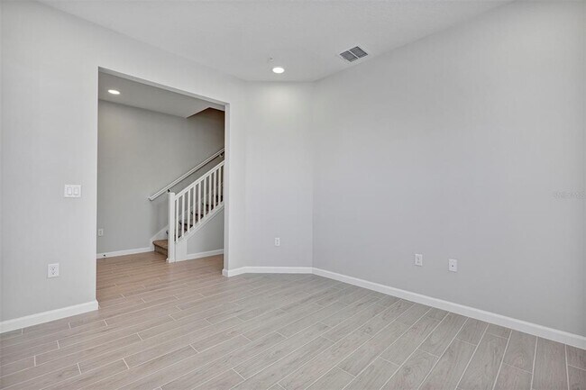 Building Photo - 691 Pothos St