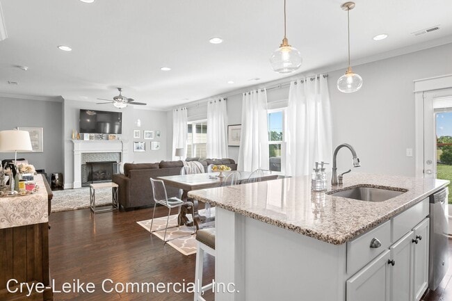 Building Photo - 3 br, 2.5 bath House - 8521 Red Deer Ln.