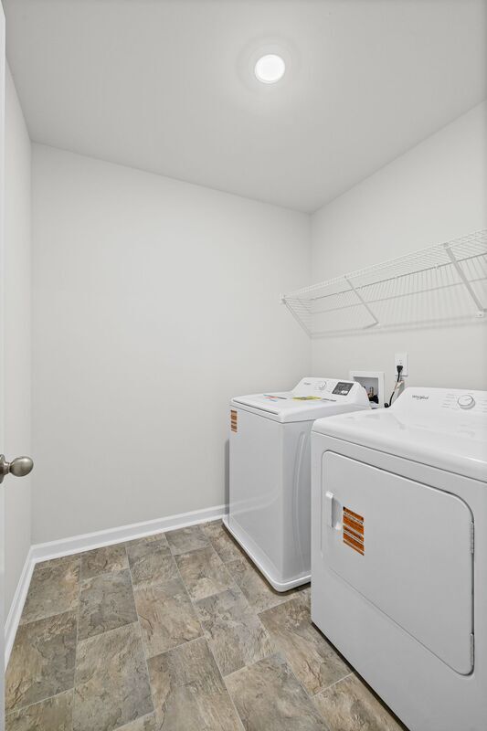 Building Photo - 4340 Oswin Dr