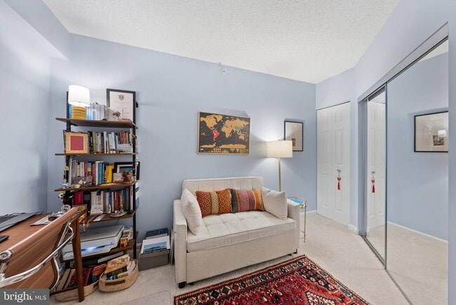 Building Photo - 3101 N Hampton Dr