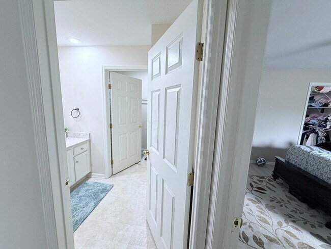 Building Photo - 5172 Vinings Bend