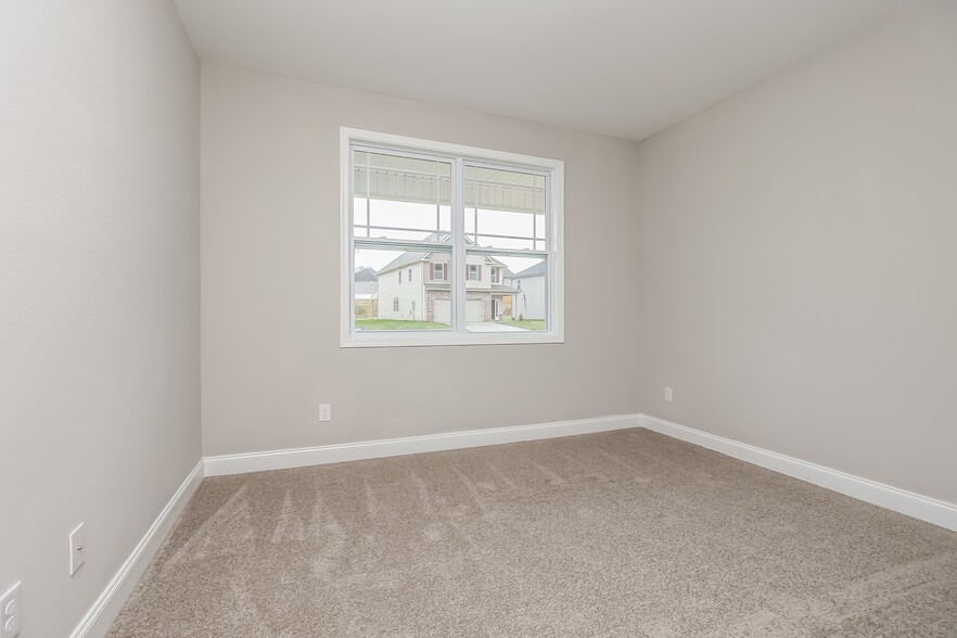 Building Photo - 1272 Black Oak Cir