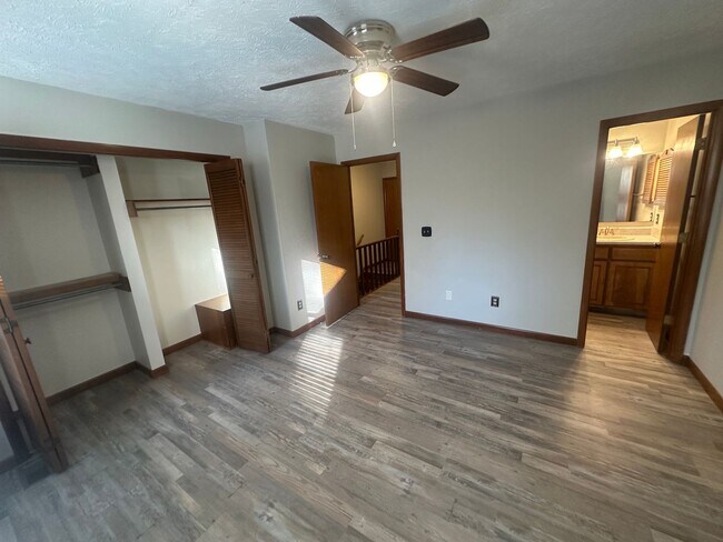 Building Photo - 1202 Huntsman