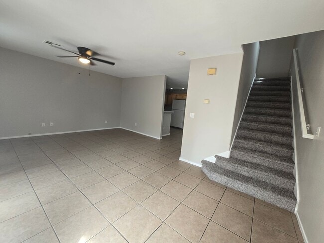 Building Photo - Lock in $1795 Off your third month rent - 3 Bedroom Home near North Las Vegas
