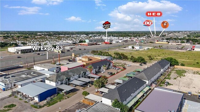 Building Photo - 8 Clavel St