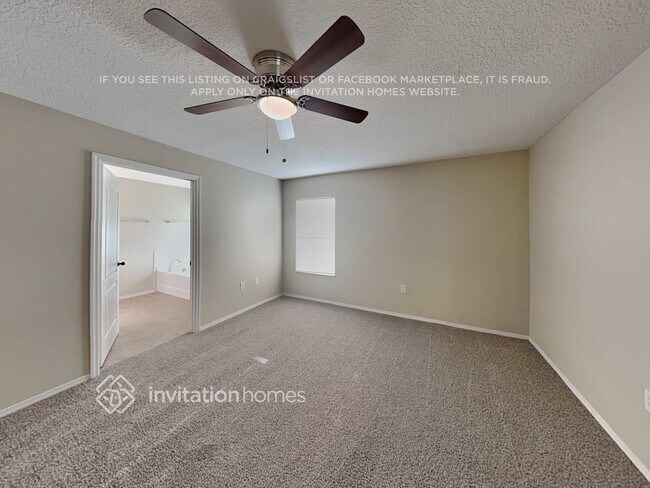 Building Photo - 240 Star Shell Dr