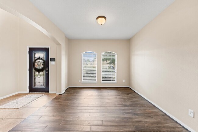 Building Photo - 406 Oak Stream Dr
