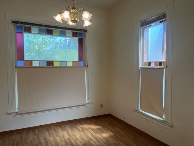 Building Photo - One Bedroom One Bathroom Temescal
