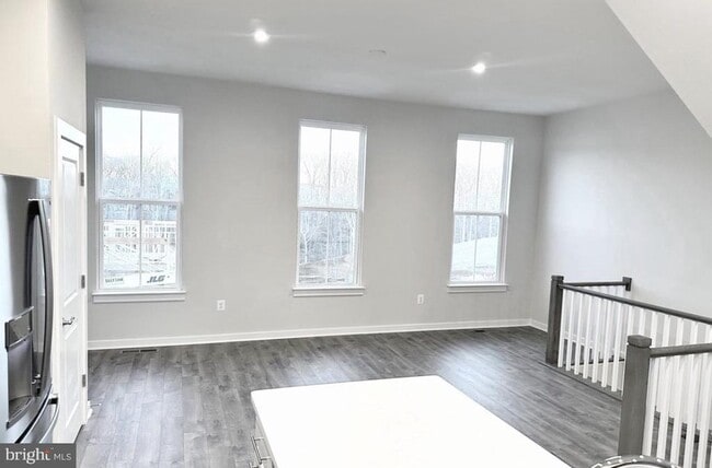 Building Photo - 17958 Woods Overlook Dr