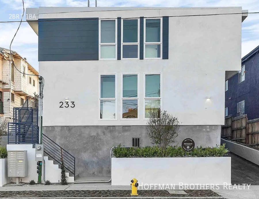 Building Photo - 233 Rosemont Ave