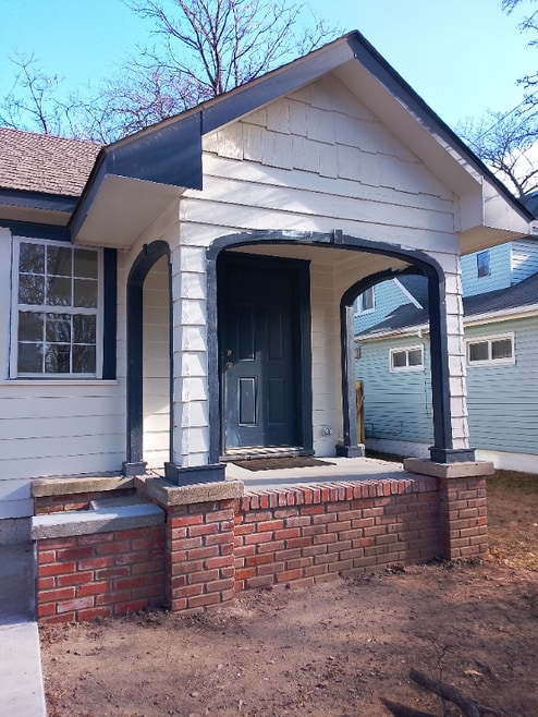 Building Photo - 126 S Green St