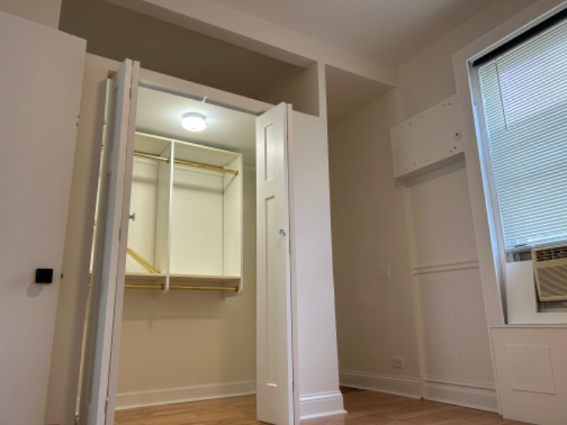 Building Photo - 3841 N Lawndale Ave