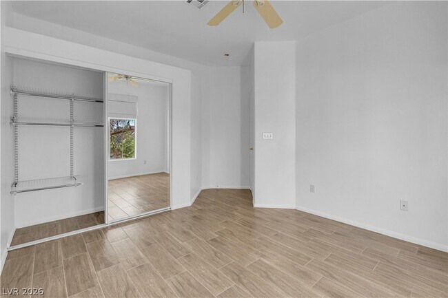 Building Photo - 2050 W Warm Springs Rd