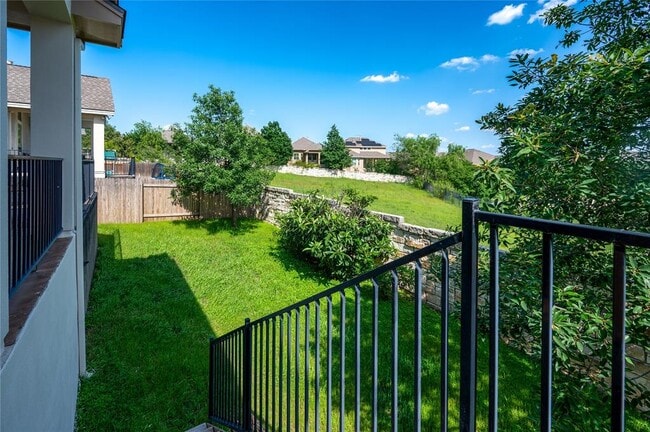 Building Photo - 14505 Ladera Blvd